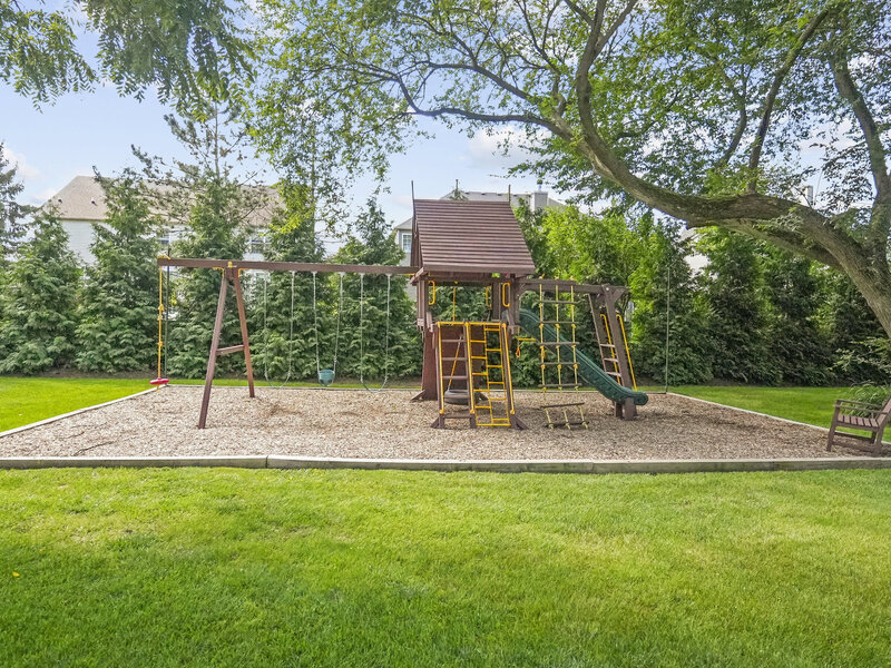 3614 Wolf Road Oswego IL 60543