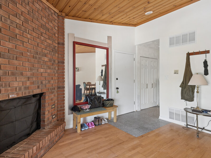 2 Cinnamon Creek Drive Palos Hills IL 60465
