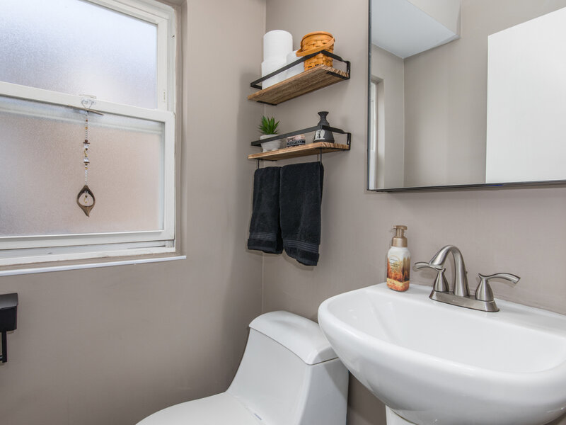 3312 N New England Avenue Chicago IL 60634