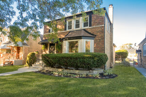 Photo of 3312 N New England Avenue Chicago IL 60634