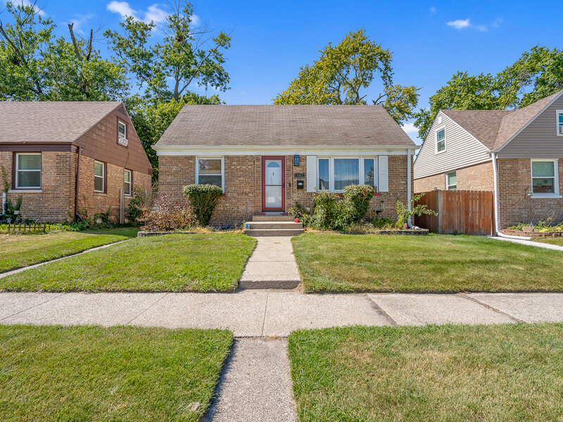 18032 Commercial Avenue Lansing IL 60438