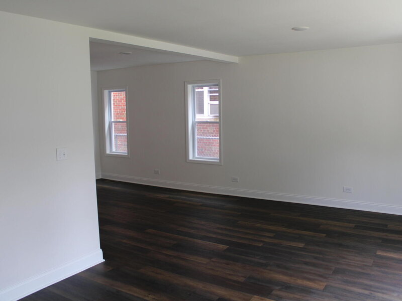 1052 W 111th Place Chicago IL 60643