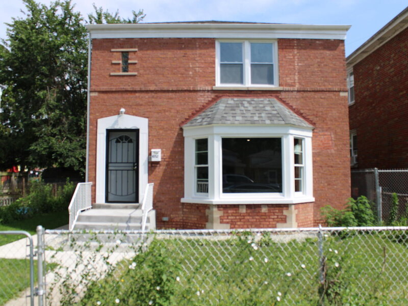 1052 W 111th Place Chicago IL 60643