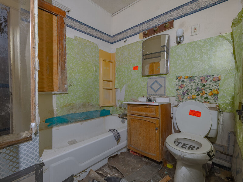 7141 S Woodlawn Avenue Chicago IL 60619