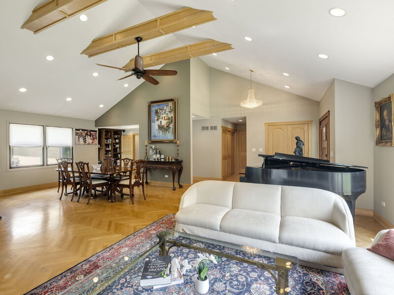 730 Castlewood Lane Deerfield IL 60015