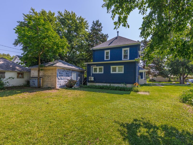 615 N Chicago Street Pontiac IL 61764