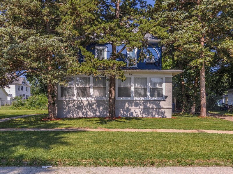 615 N Chicago Street Pontiac IL 61764
