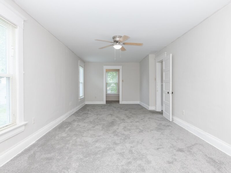 615 N Chicago Street Pontiac IL 61764