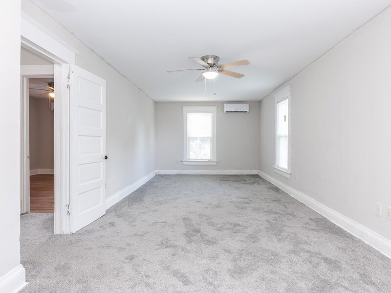615 N Chicago Street Pontiac IL 61764