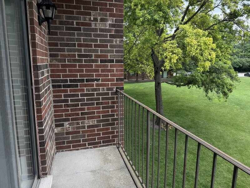 1018 Castilian Court Glenview IL 60025