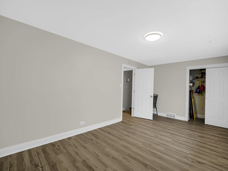 1105 W 123rd Street Calumet Park IL 60827
