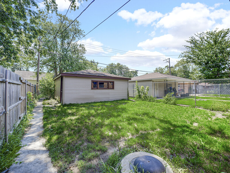 1105 W 123rd Street Calumet Park IL 60827