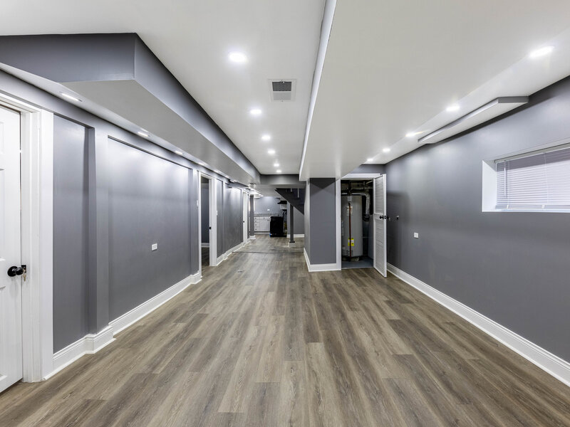 3035 N Luna Avenue Chicago IL 60641