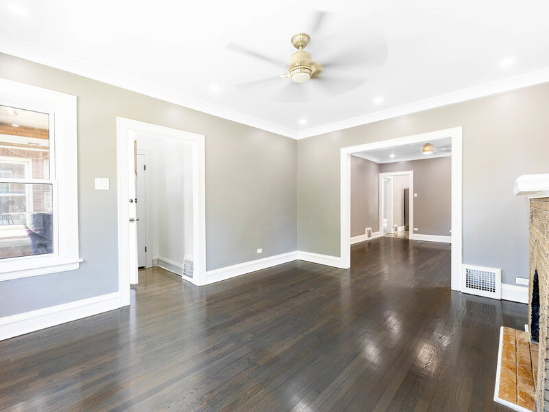 3035 N Luna Avenue Chicago IL 60641