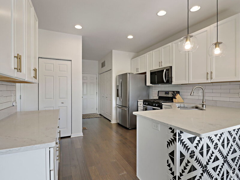 548 Silverton Drive Grayslake IL 60030