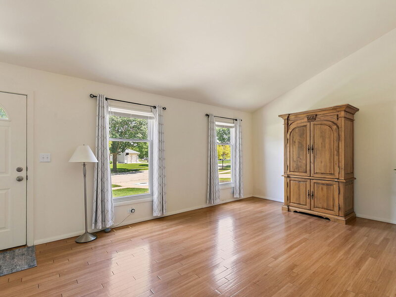 34 Paxton Lane Schaumburg IL 60194
