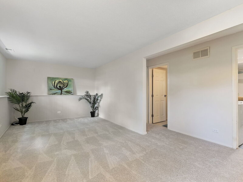 34 Paxton Lane Schaumburg IL 60194