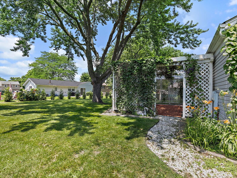 34 Paxton Lane Schaumburg IL 60194