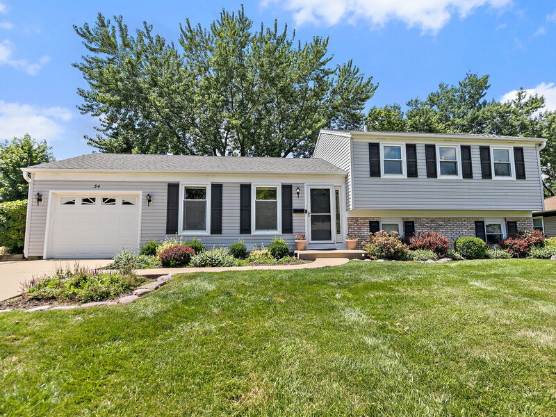 34 Paxton Lane Schaumburg IL 60194