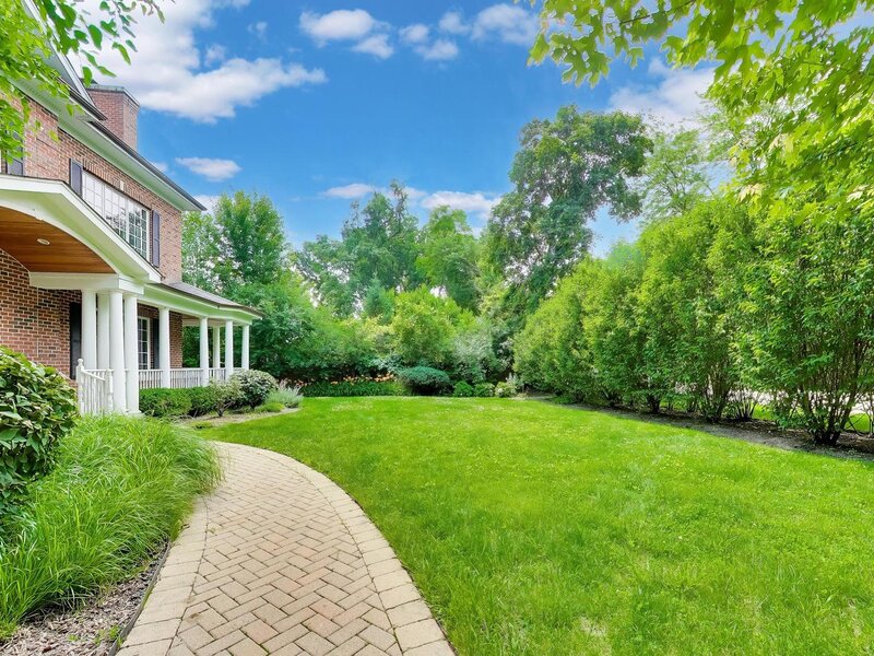 73 Locust Road Winnetka IL 60093