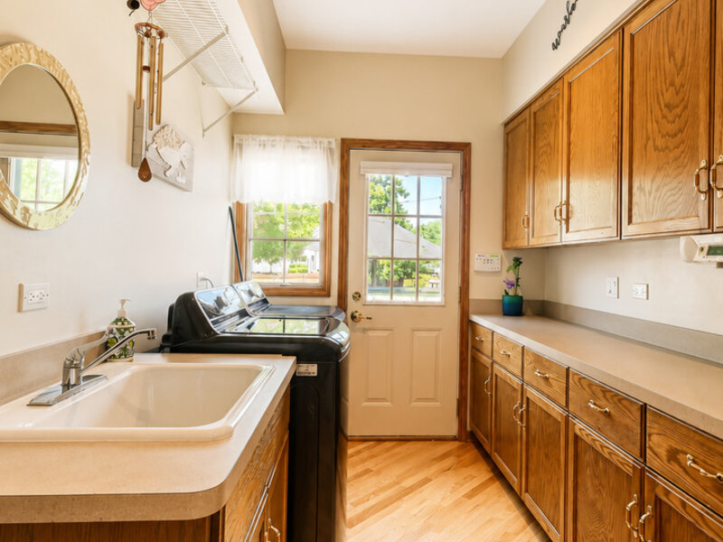 6904 Irish Court Darien IL 60561