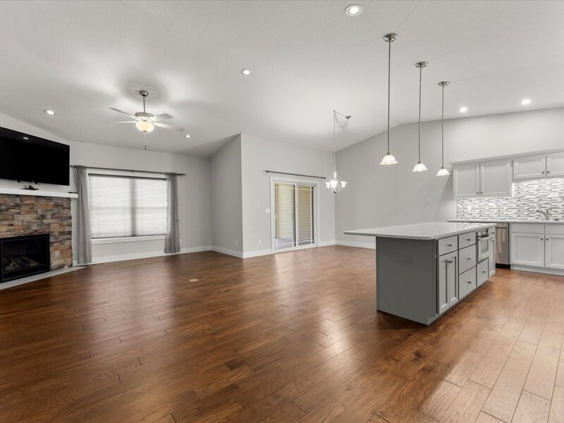 1806 Lake Ridge Court Mahomet IL 61853