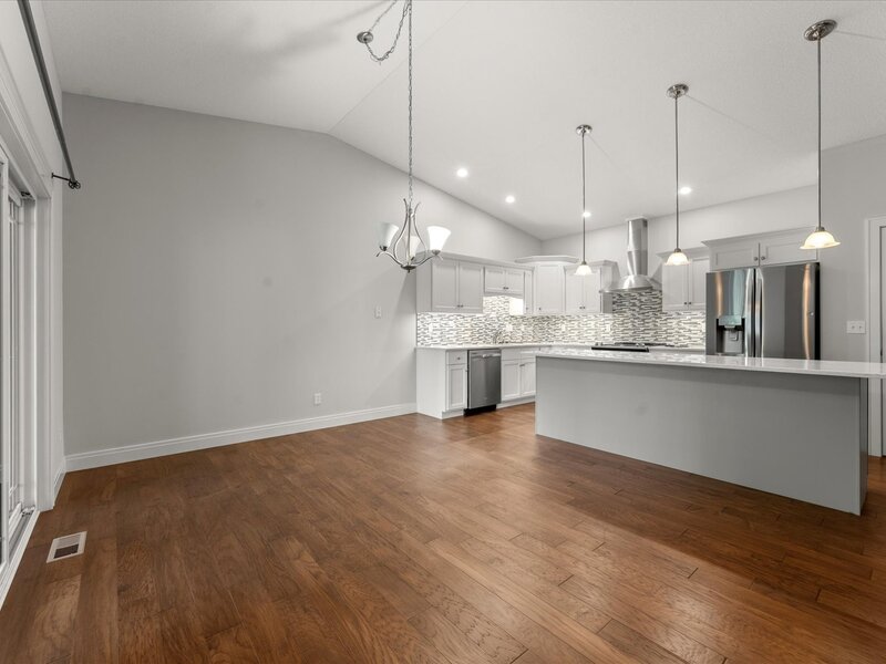 1806 Lake Ridge Court Mahomet IL 61853