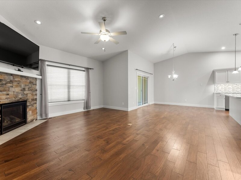 1806 Lake Ridge Court Mahomet IL 61853
