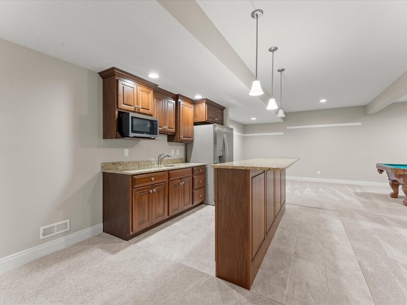 1806 Lake Ridge Court Mahomet IL 61853