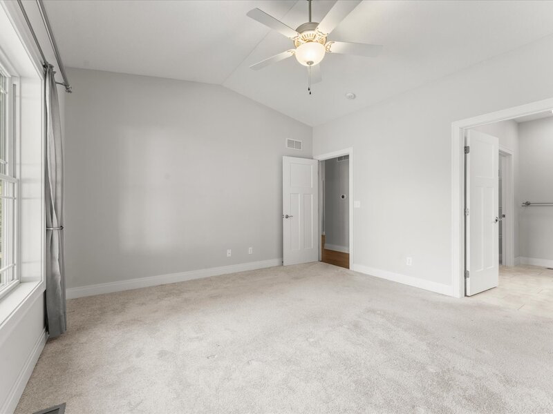 1806 Lake Ridge Court Mahomet IL 61853