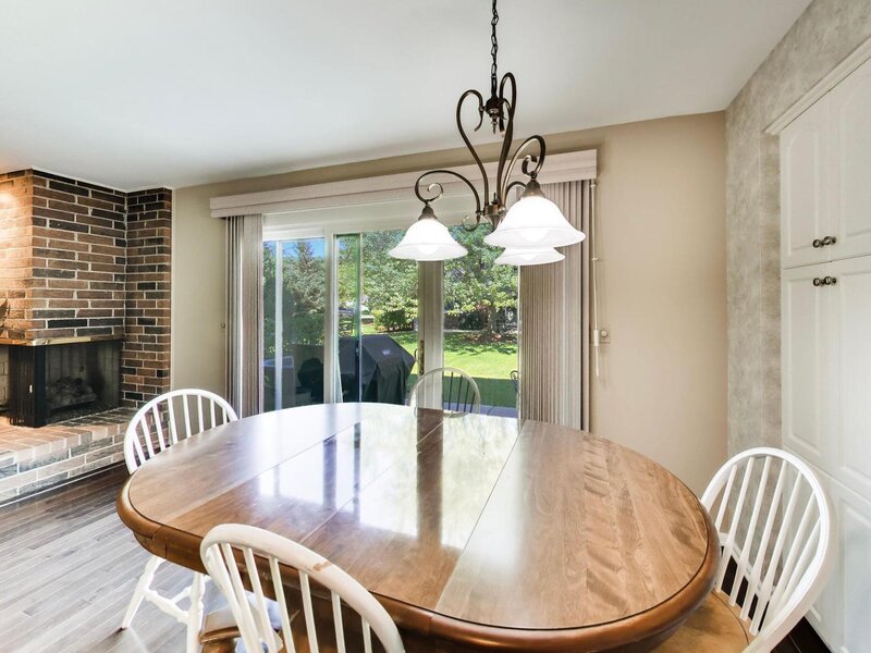 1204 Garfield Avenue Libertyville IL 60048