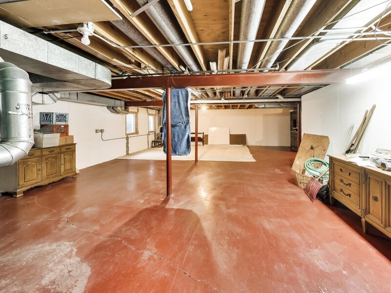 1204 Garfield Avenue Libertyville IL 60048