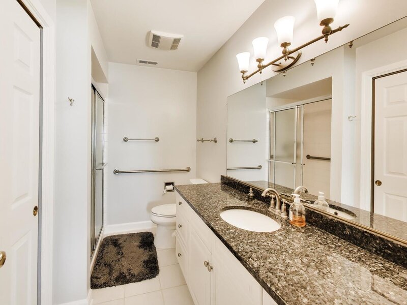 1204 Garfield Avenue Libertyville IL 60048