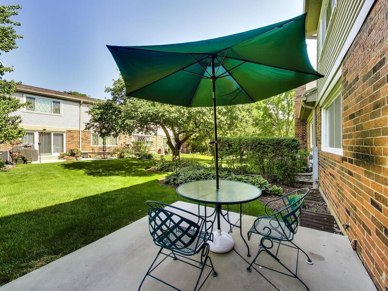 1204 Garfield Avenue Libertyville IL 60048