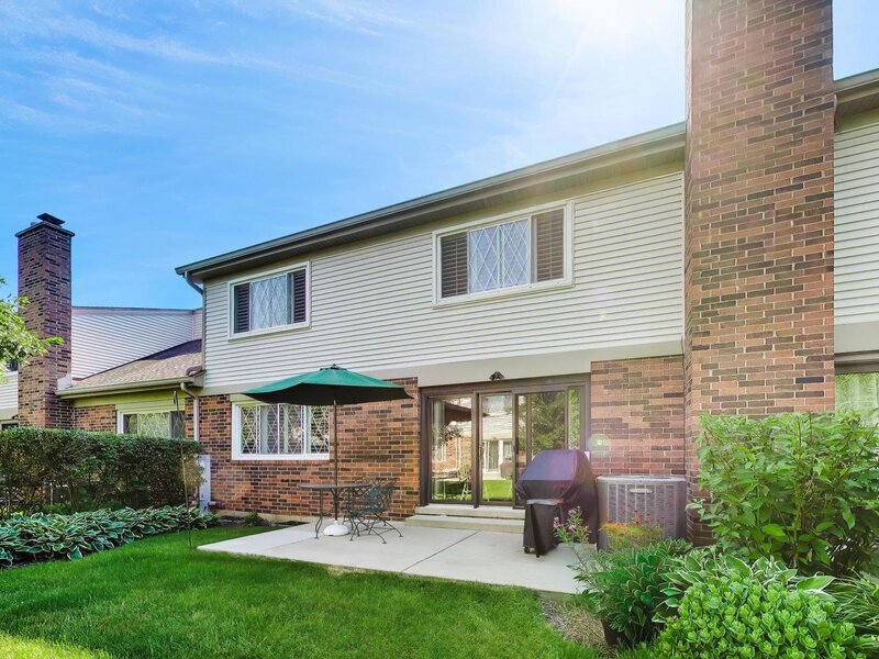 1204 Garfield Avenue Libertyville IL 60048