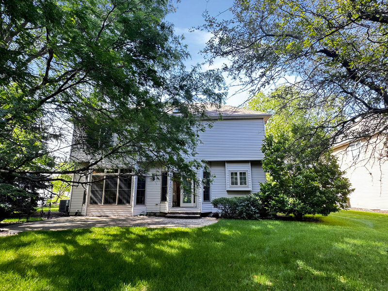 4824 Clearwater Lane Naperville IL 60564