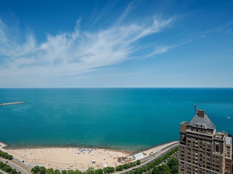 950 N Michigan Avenue Chicago IL 60611