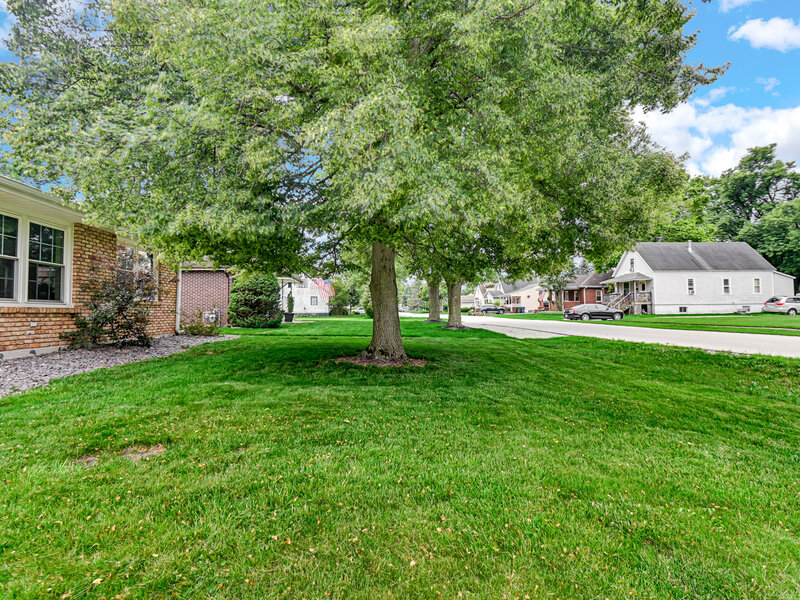 47 N Wabash Avenue Glenwood IL 60425