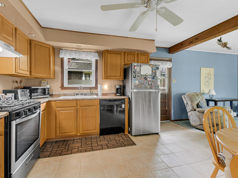 47 N Wabash Avenue Glenwood IL 60425