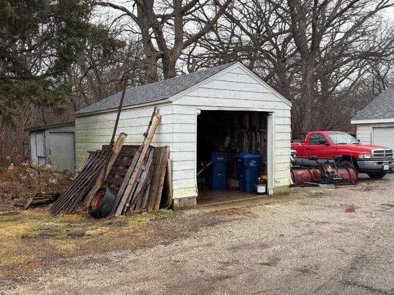 37390 N Dilley's Road Wadsworth IL 60083