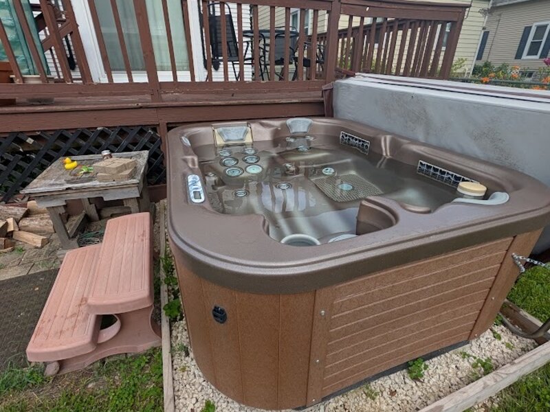 739 N 11th Street Dekalb IL 60115