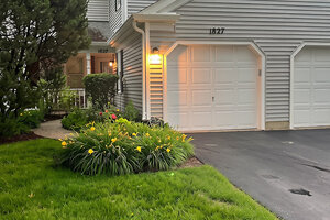 Photo of 1827 Pebble Beach Circle Elk Grove Village IL 60007