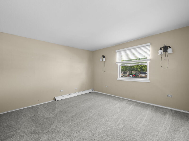 765 Grove Drive Buffalo Grove IL 60089