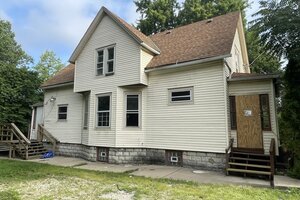 Photo of 15276 State Street South Holland IL 60473