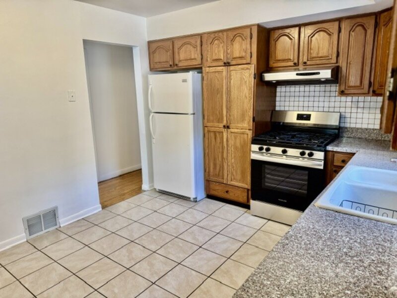 617 Lavergne Avenue Wilmette IL 60091