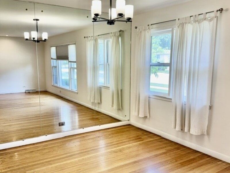 617 Lavergne Avenue Wilmette IL 60091