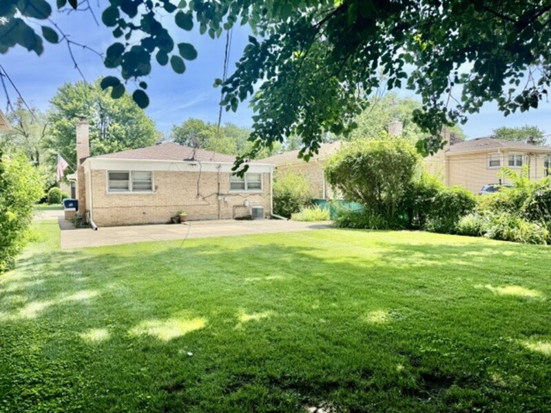 617 Lavergne Avenue Wilmette IL 60091