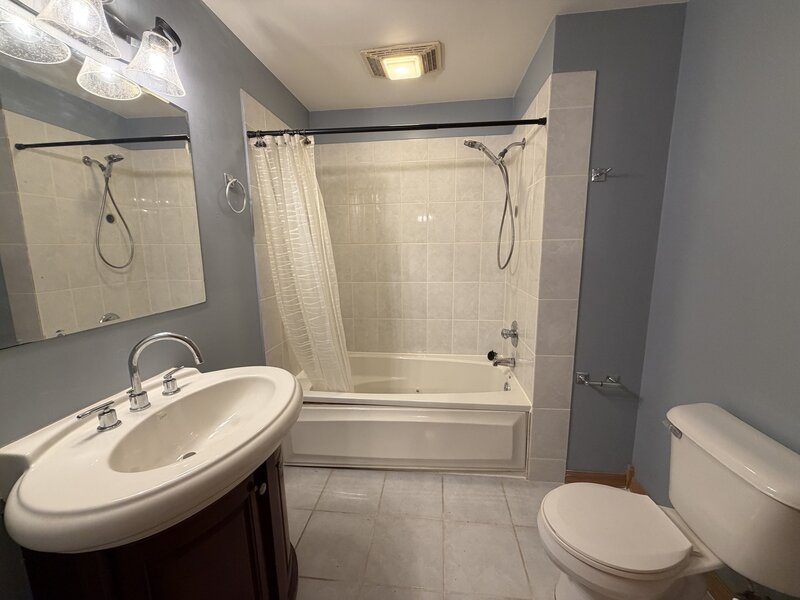 6313 S Oak Park Avenue Chicago IL 60638