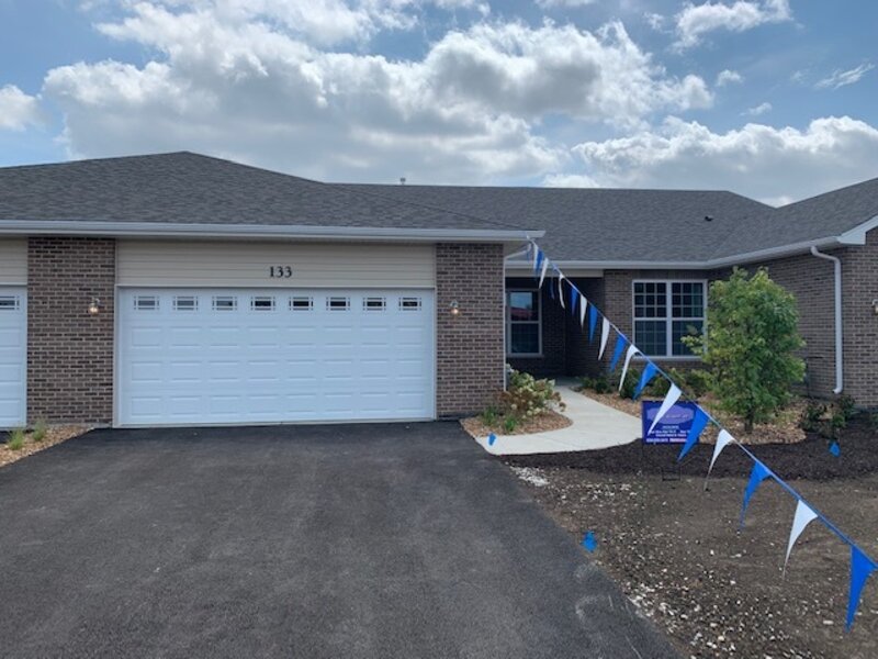 402 Bluebell Drive Bolingbrook IL 60440