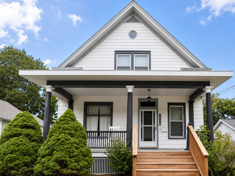 1214 N Oak Street Bloomington IL 61701